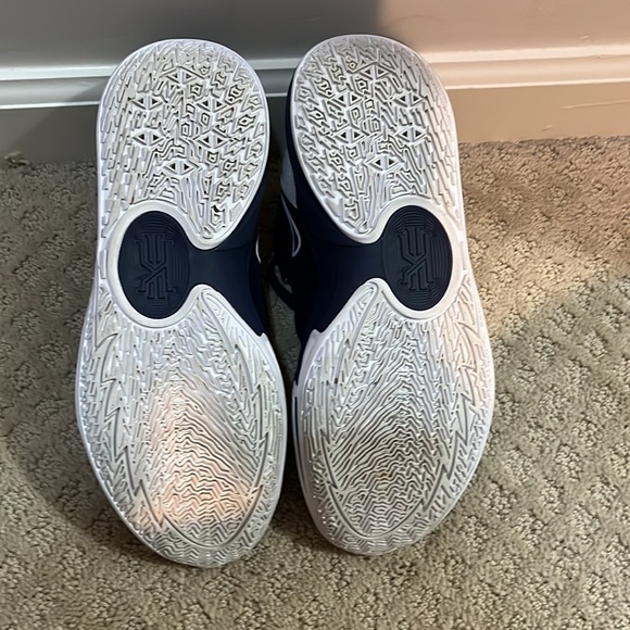 Kyrie 5 low - Picture 8 of 8